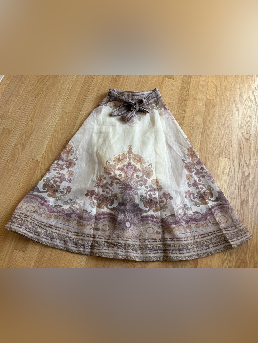 Skirt midi, BNWT, medium